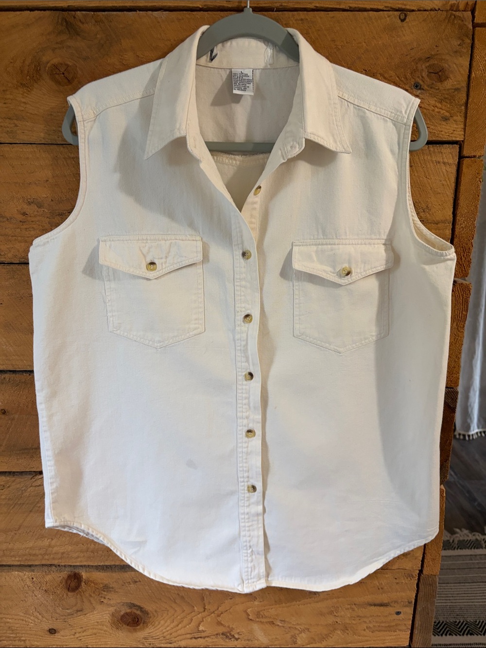 Women's Sleeveless Button-Front Shirt — Cream Utility Style